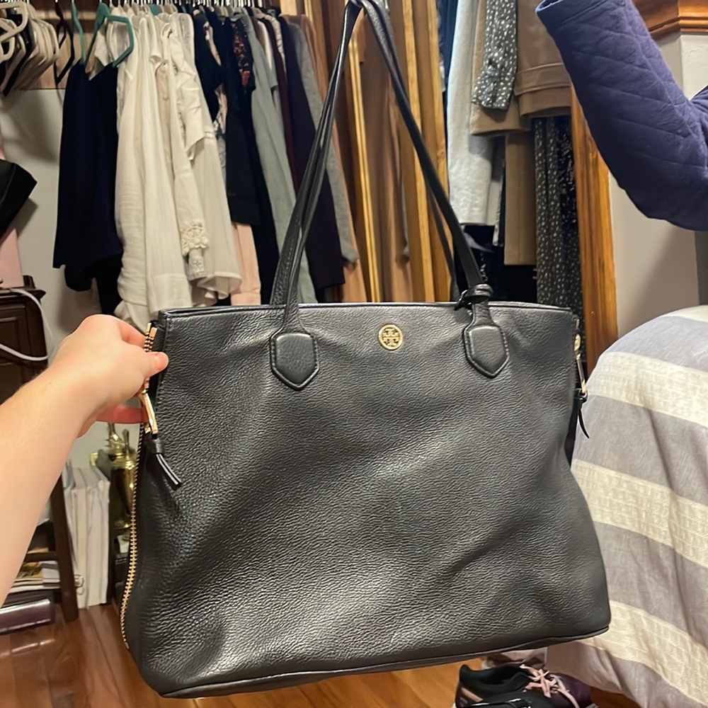 Tory burch black leather tote